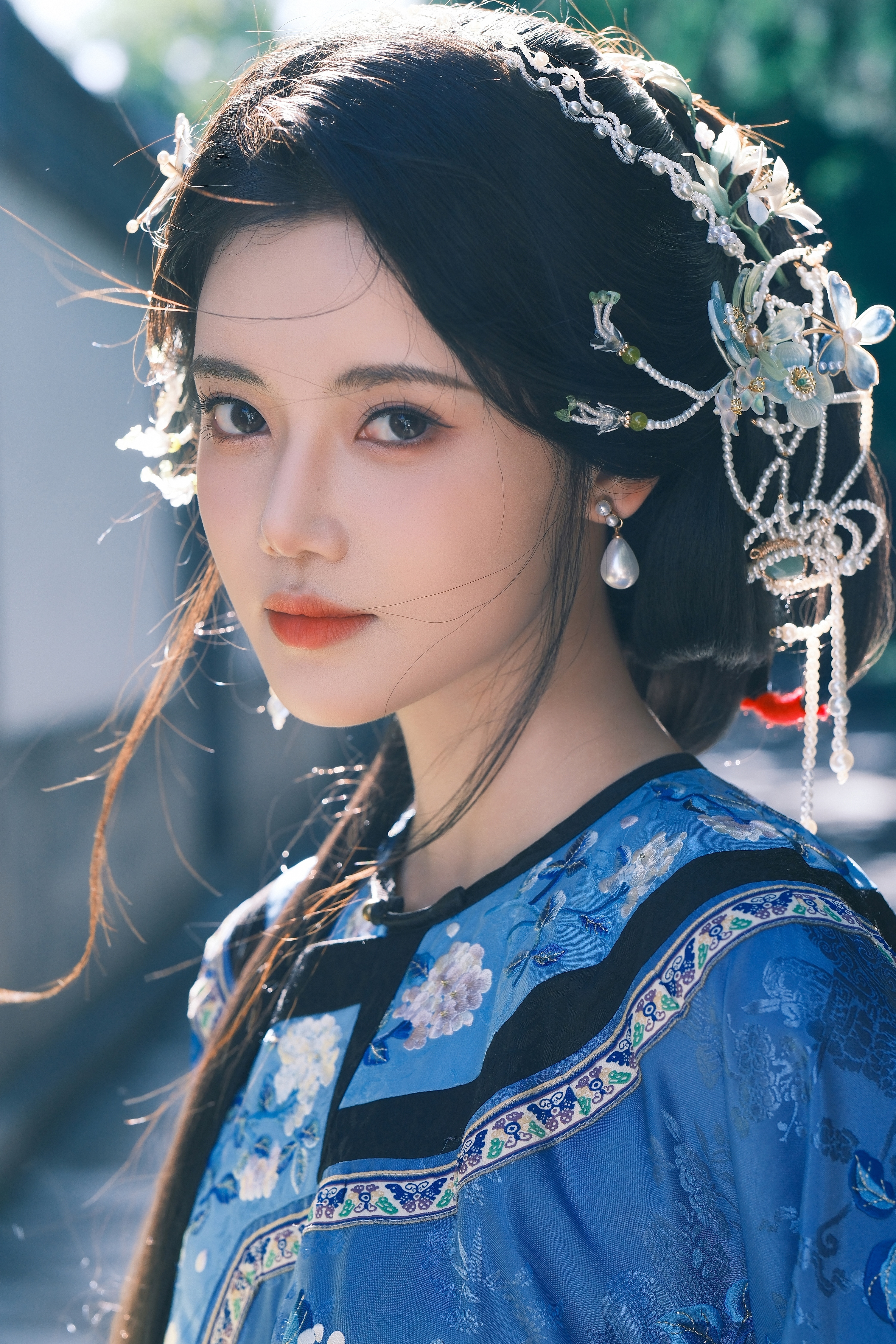 ☁️孙珍妮｜春晓梦觉，云淡天蓝祝妹妹生日快乐，期待更多好作品[羞嗒嗒]孙珍妮是青