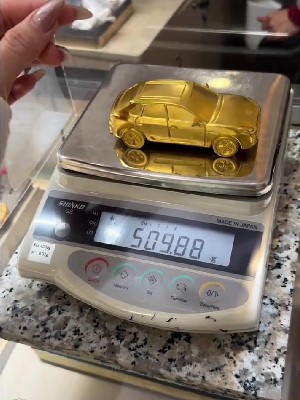 专家称未来 48 小时决定金价走势，中东局势升级，手里有黄金的要注意
真的被最近