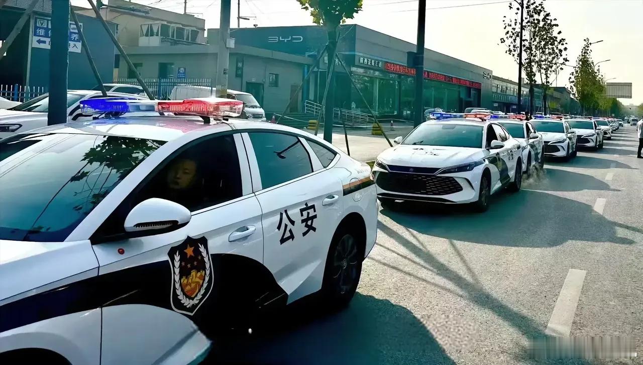 这应该是比亚迪最好的广告了想必哪怕免费送都一万个愿意。就怕你不要。 科技的那些事