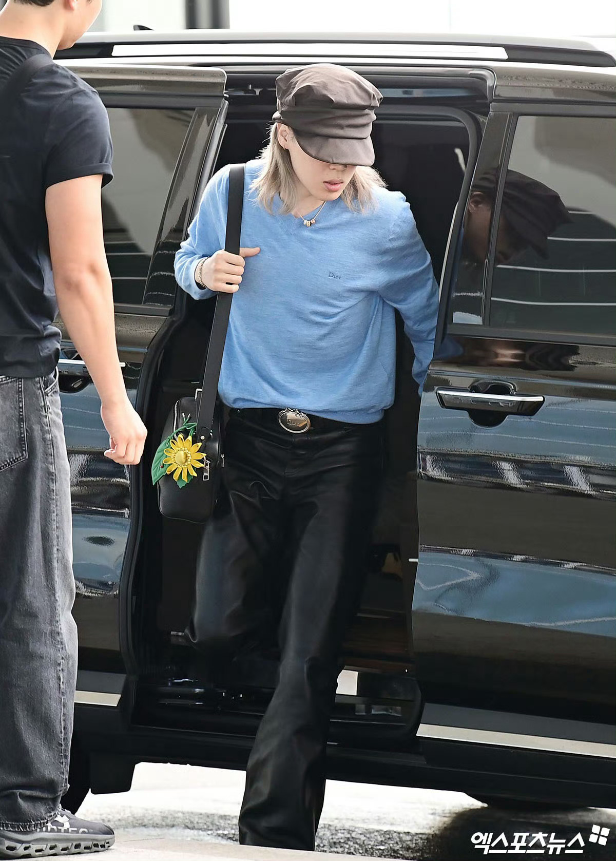 朴智旻 × Dior 2027春夏男装大秀出发新闻图 ✈️ 巴黎男装周男装周