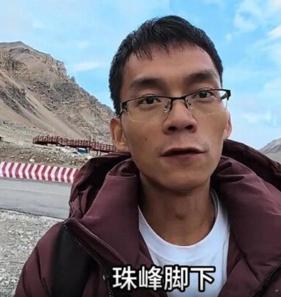 唐尚珺六级453分唐尚珺在西藏珠峰脚下报喜，二战六级拿下453分，较首考暴涨13