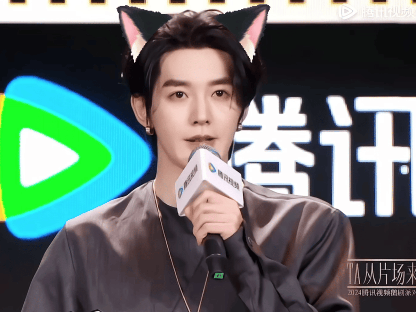 兽耳是伟大的🦊 ​​​