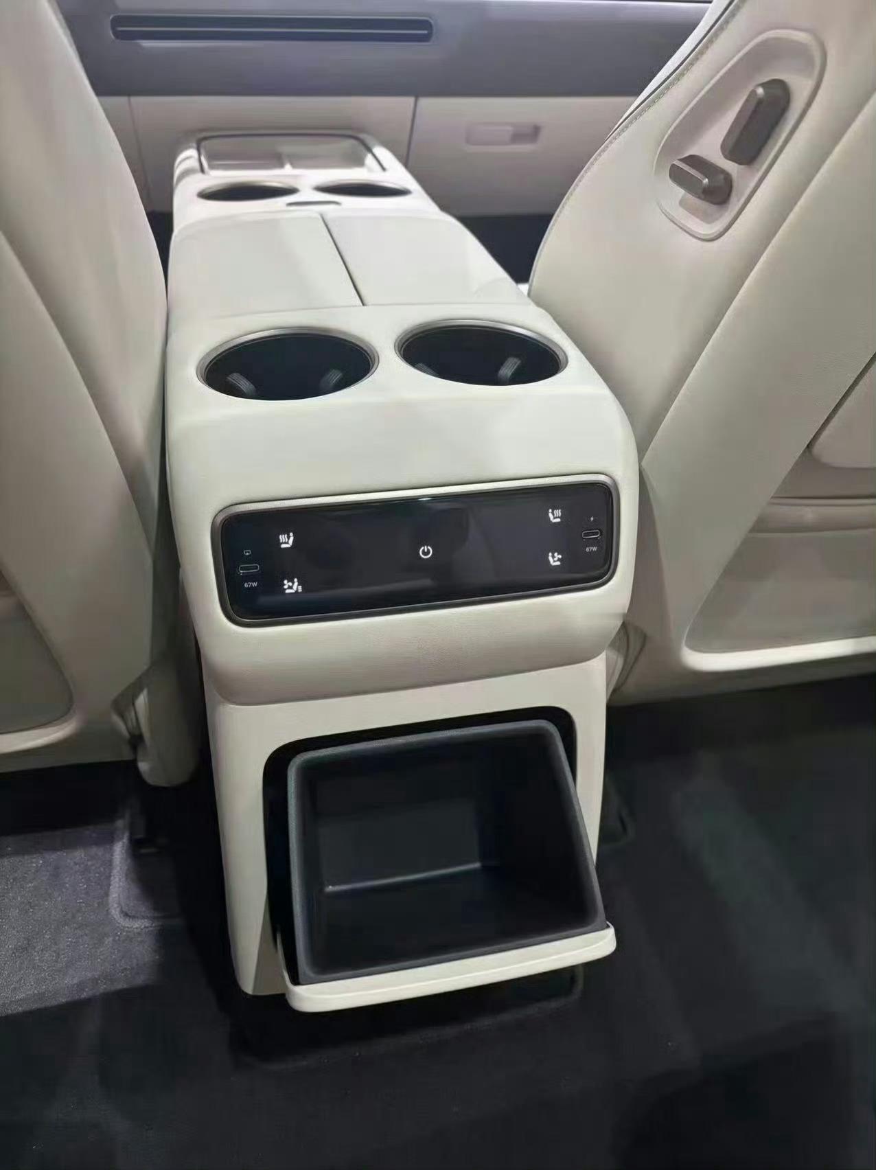 不可能吧？最低配冰箱都不给？L90要选装我能理解，这35-40万？ ​​​