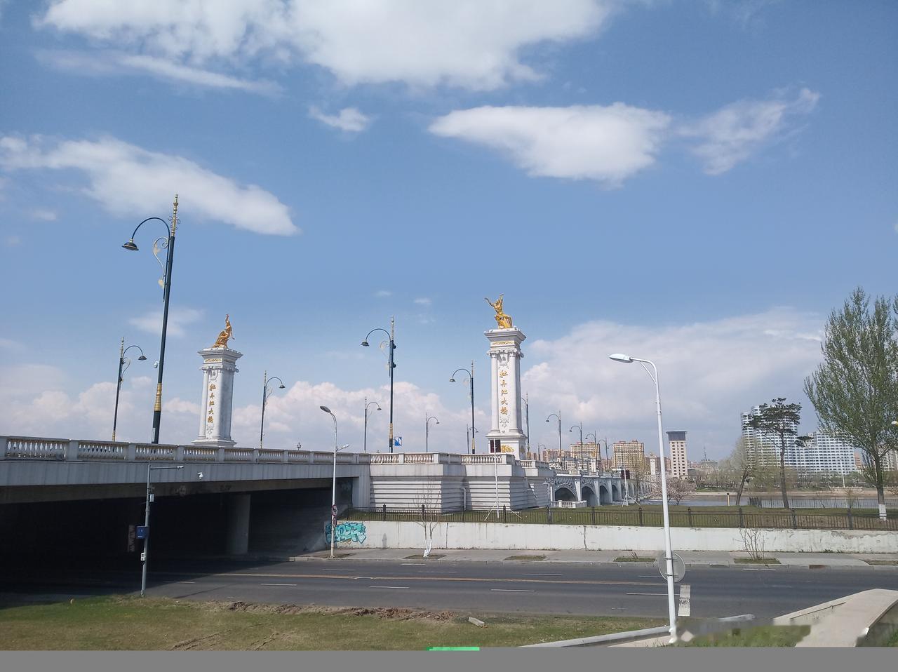 声声爆竹辞旧岁，户户桃符换新颜，转眼已入2026年。
过去一年，人人皆获丰硕成果