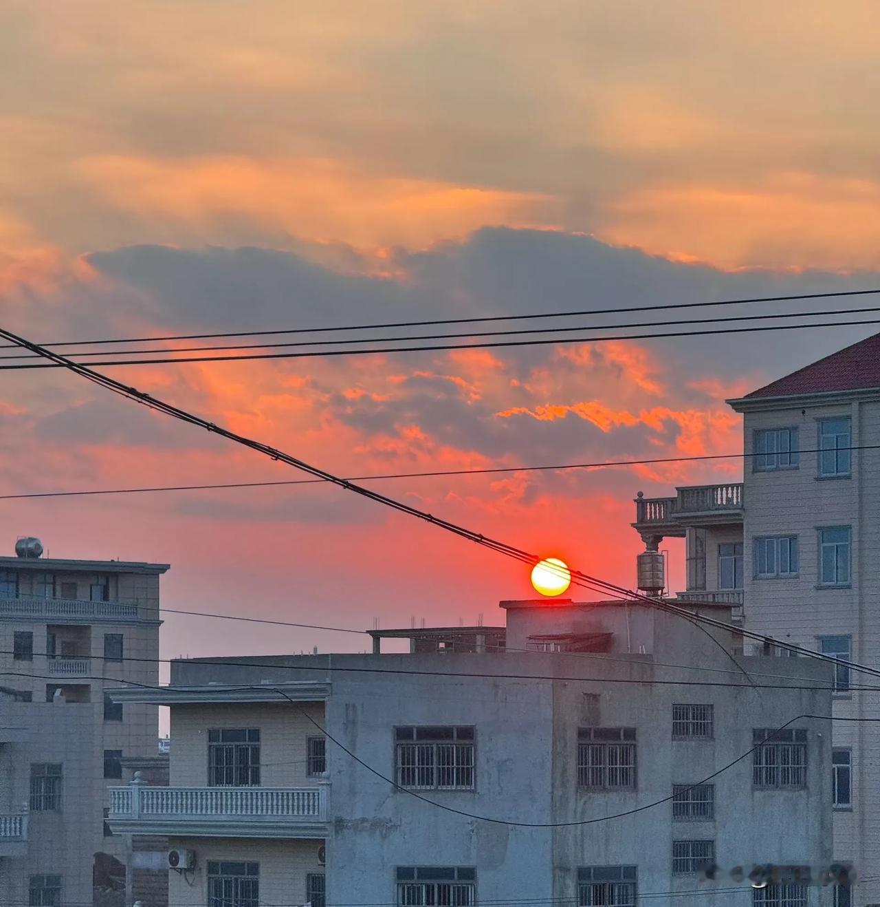 上传一张你手机里天空的照片吧