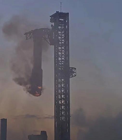 马斯克确实牛逼，现在只恨空x为什么不是咱们的[流泪] ​