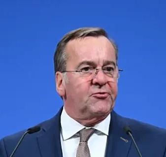 过年了，发个小红包吧！德国防长：“德国计划向乌克兰再提供5枚PAC-3拦截弹，条