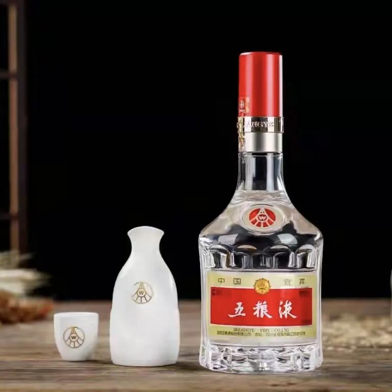 央视发布！中国新6大名酒排名，剑南春落榜，茅台被挤到第二，第4让人意外

1. 