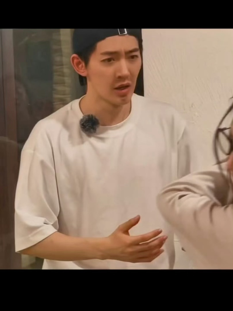 哈哈哈哈哈哈，邓为也太可可爱爱了吧！
