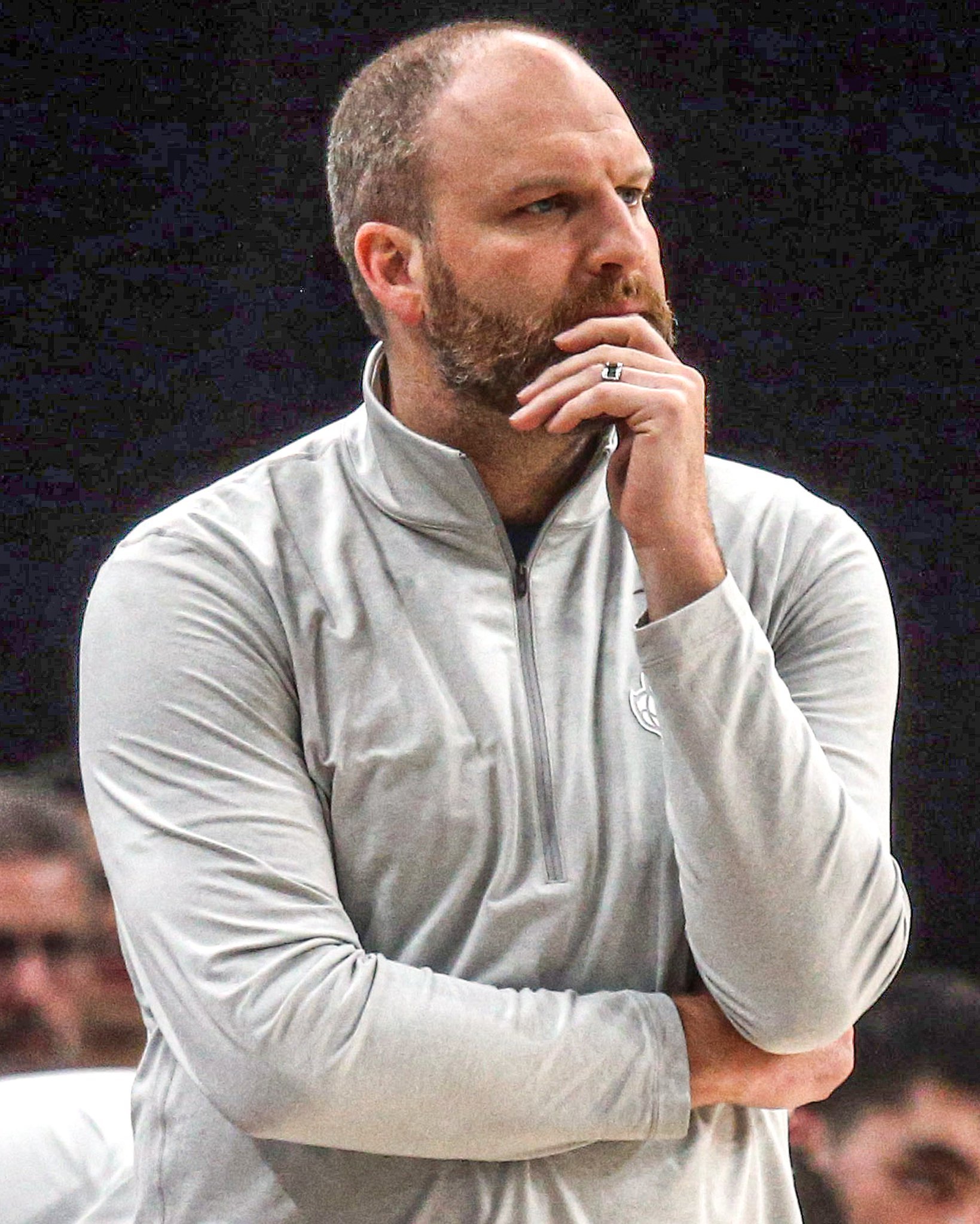 据IanBegley报道，前灰熊主教练泰勒詹金斯将是本周第一位接受尼克斯面试的主