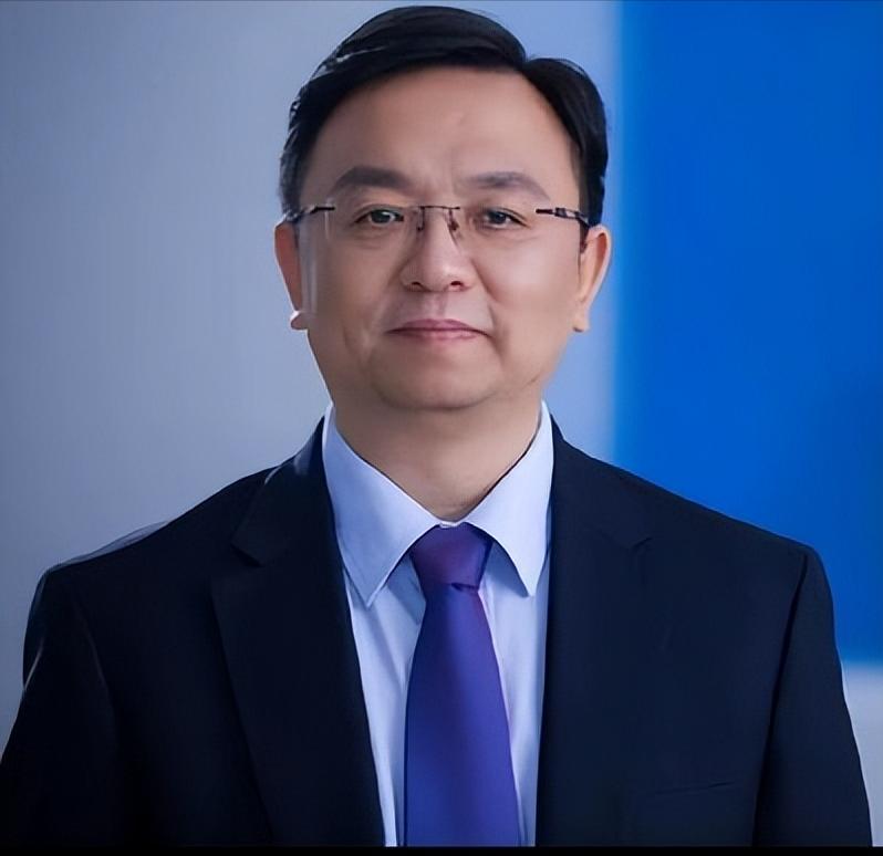 2020年，俞敏洪问王传福:“你的公司为什么要取名叫比亚迪？”王传福摆摆手:“我