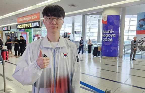 中国队本届未派队参加英雄联盟项目的争夺，这是电竞列入亚运会正式项目后中国队首次缺