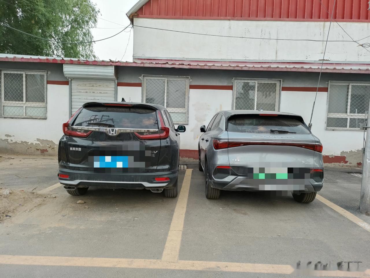 一个是合资车，一个是国产新能源车，价格差不多，你们会哪一辆？