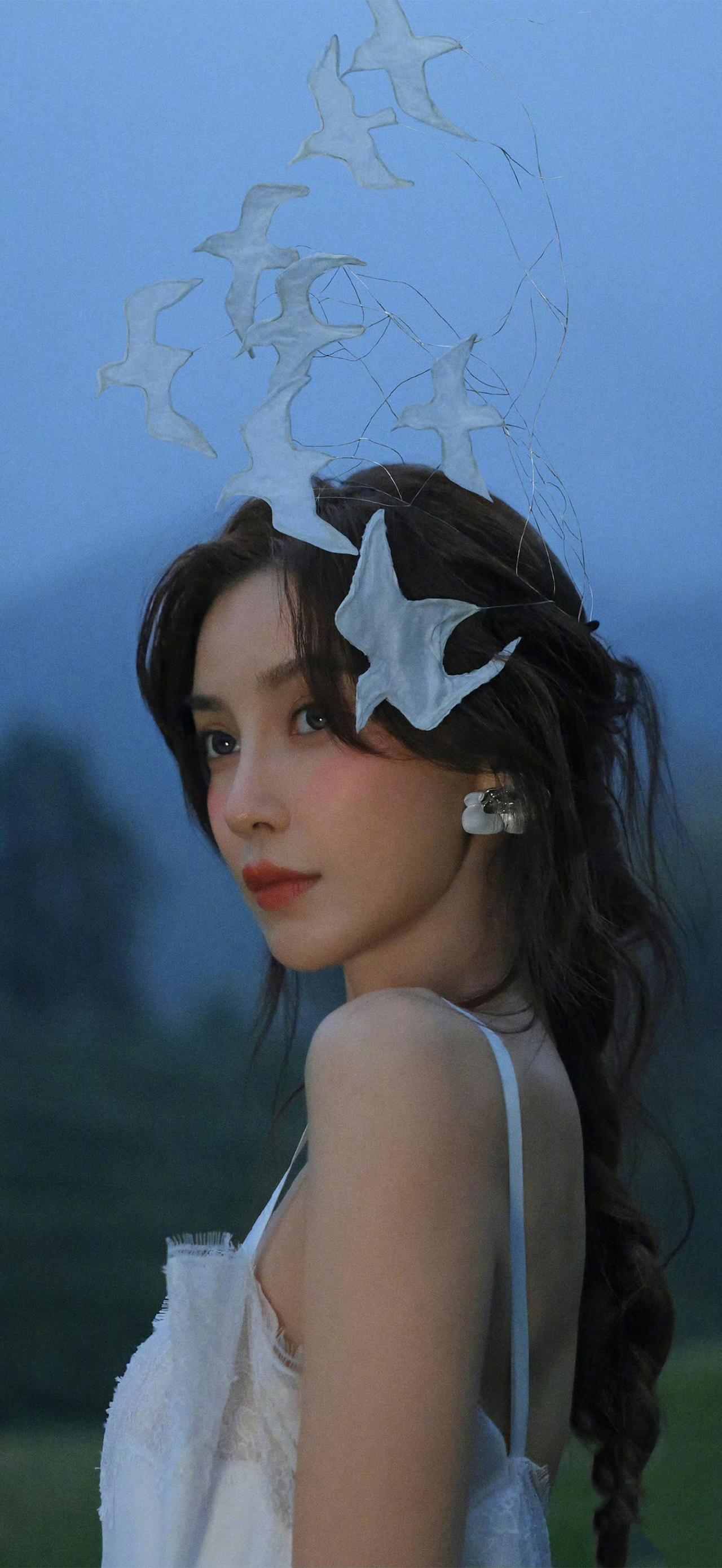 美女壁纸-第6334期-杨颖