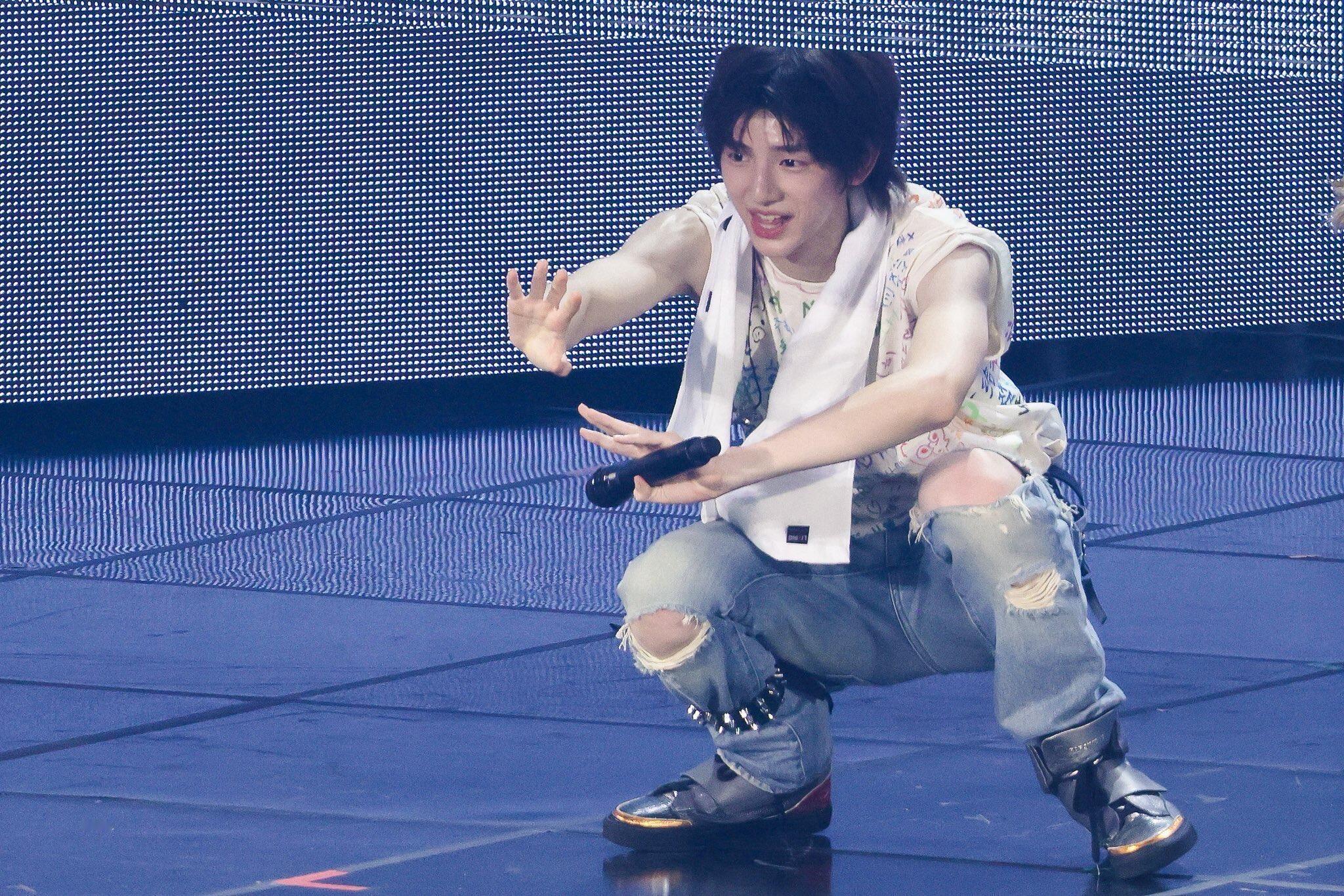 -仅此一次属于你我的新人美时期像青春电影一样 珍贵 青涩 美好笨笨的 却又捧着一