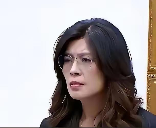 郑大妈这回又端出一副"我不伺候"的架子来了——又是"不做配菜"，又是"不当筹码"