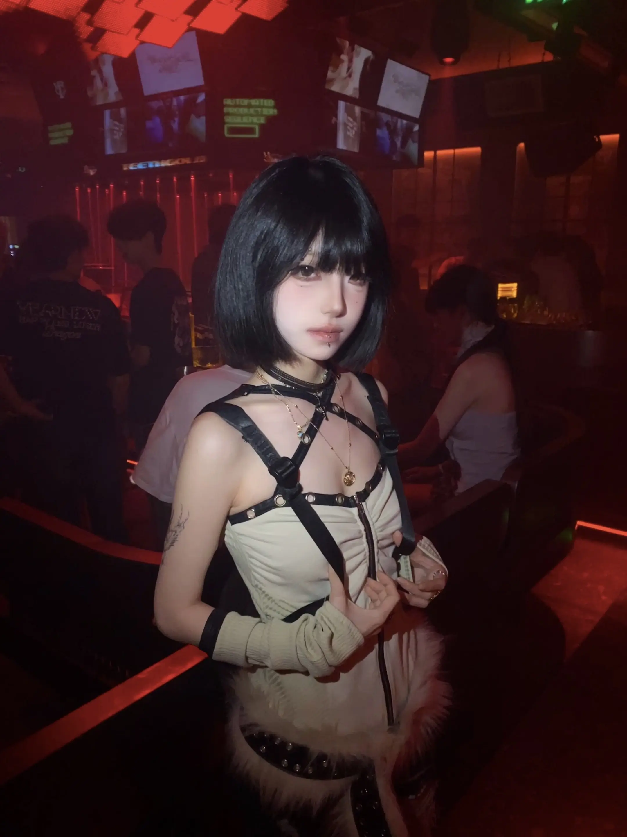 我想要的从来不是简单的问候，而是你的局我必来