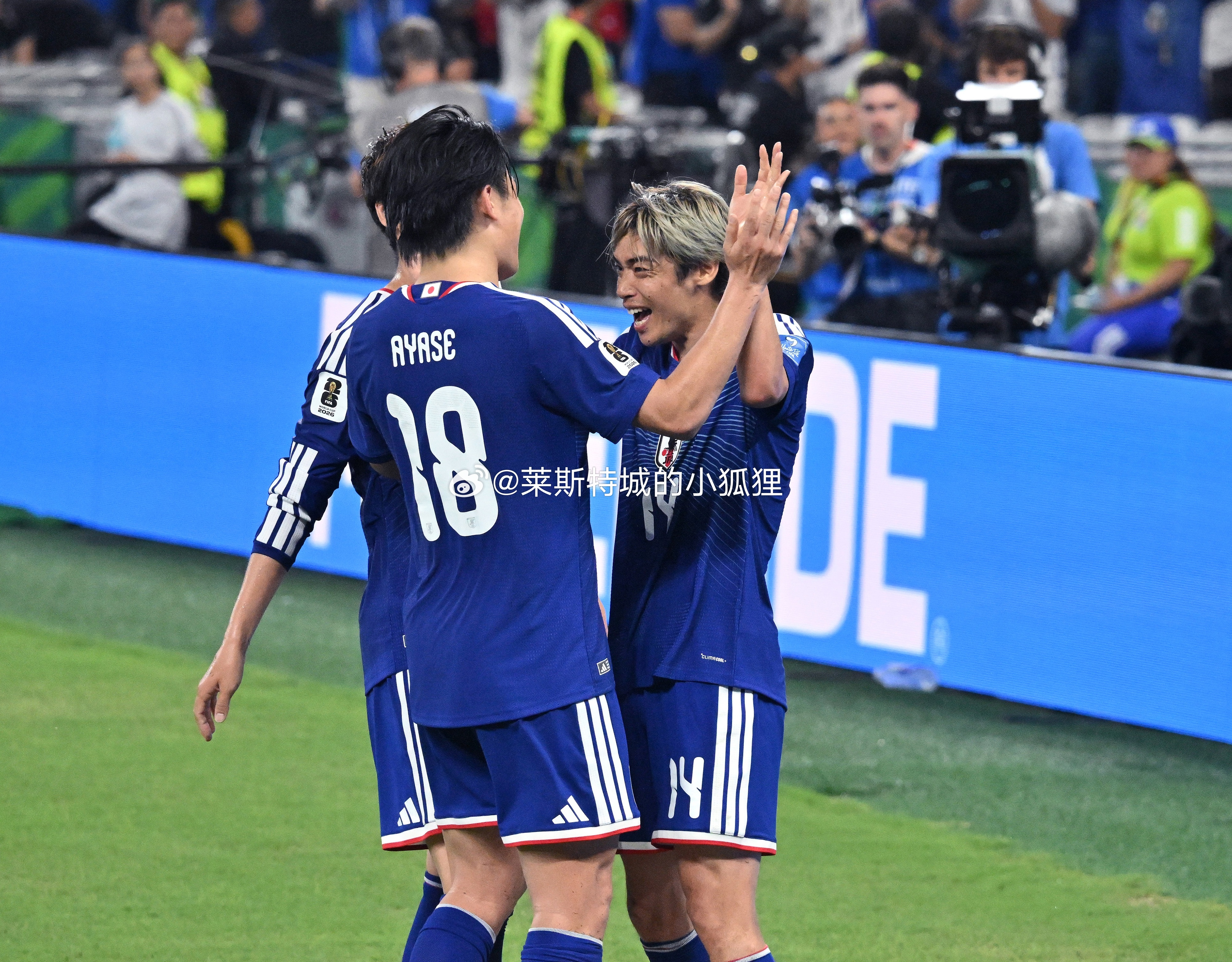 突尼斯0比4日本 全场比赛结束 世界杯第1000场比赛 日本队4-0战胜突尼斯送