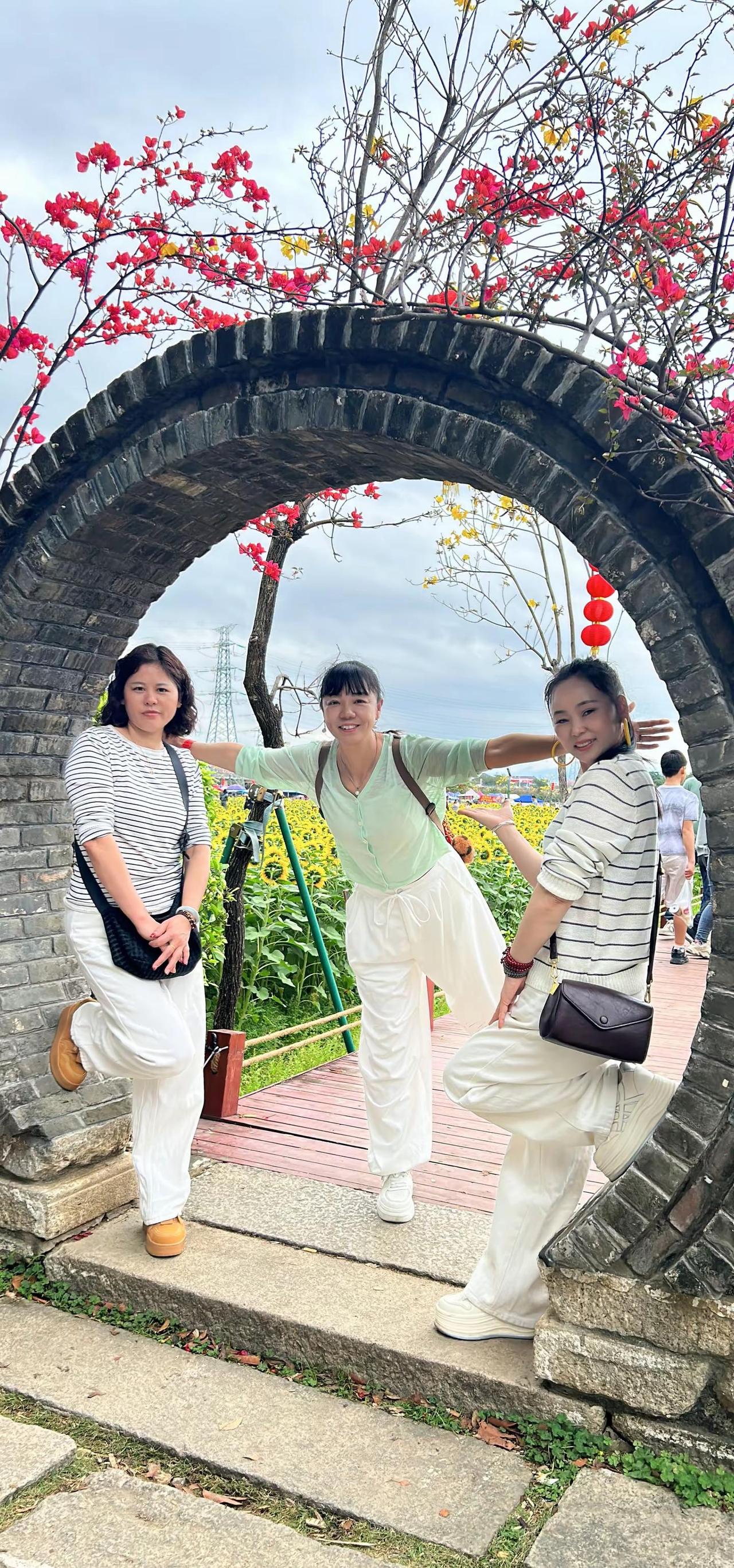 心若安稳，处处皆是风景；心若从容，余生皆是坦途。真正的强大，从来不是征服一切，而