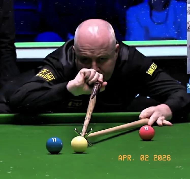 斯诺克球员巡回赛八强战压轴战:
希金斯对阵塞尔比。
希金斯状态一如既往稳健，手感