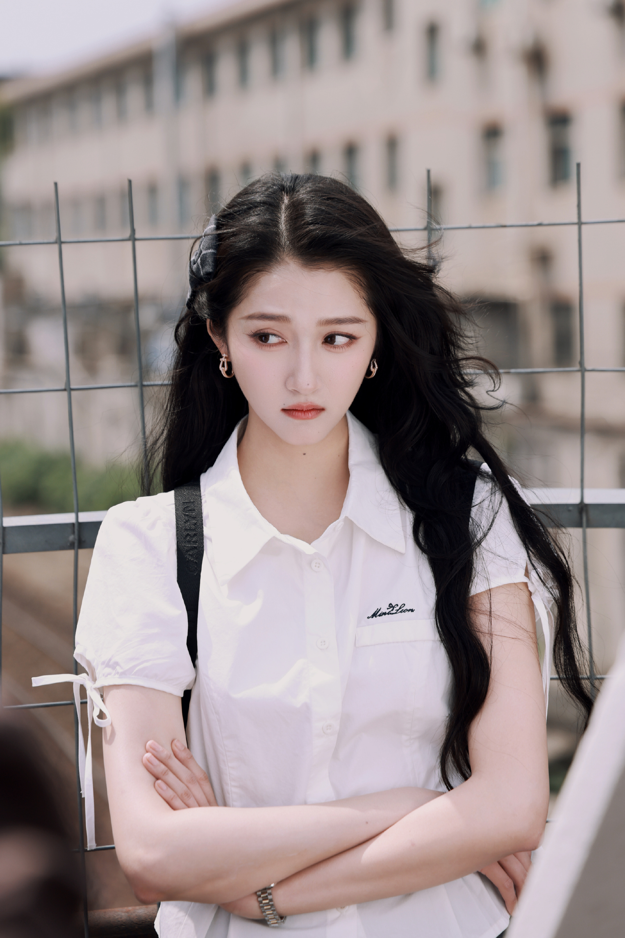 关晓彤李昀锐校服共创《耀眼》终于要上了！！！！没有不看的义务，男帅女美的校服照好
