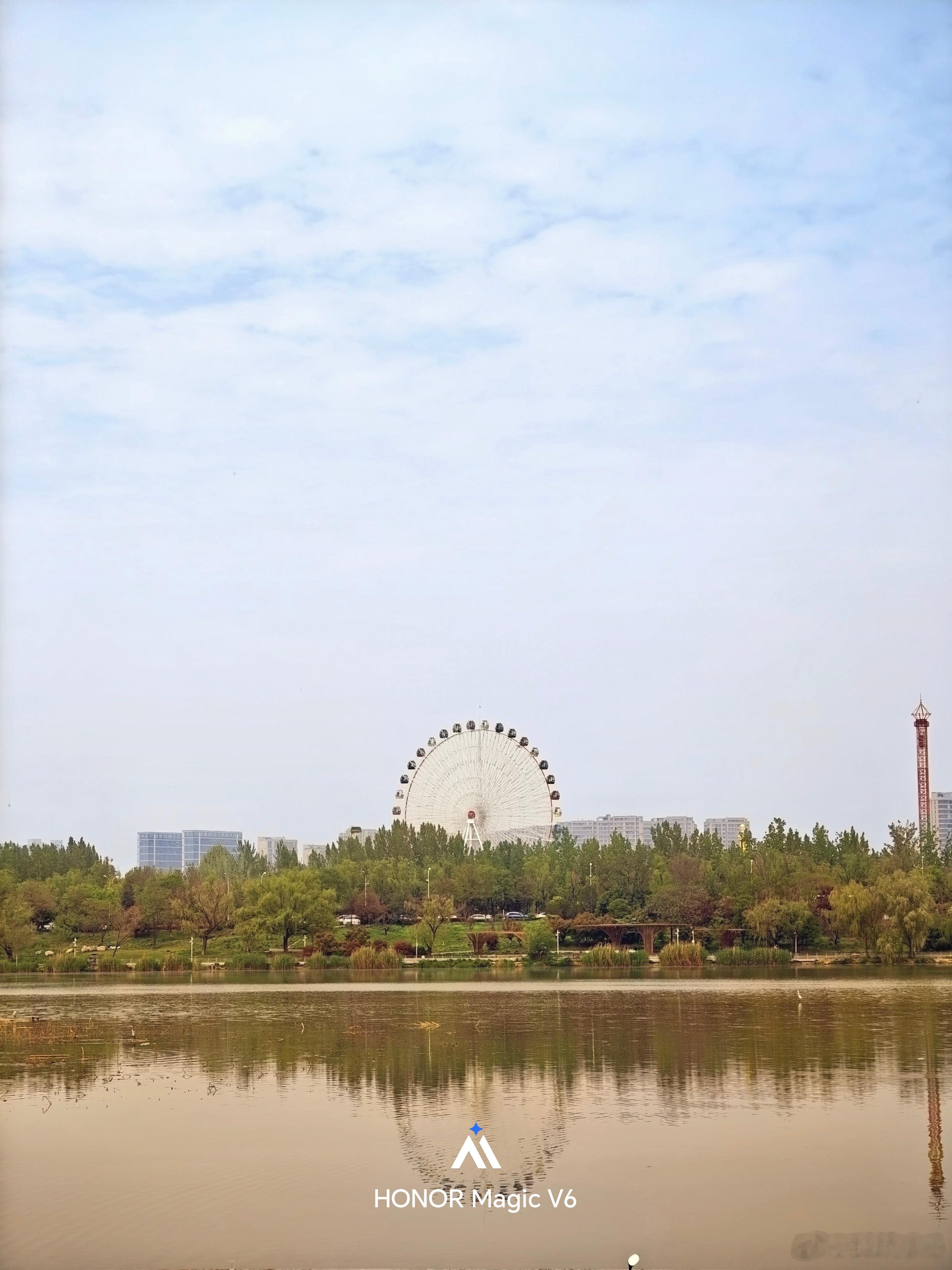 一放假就没好天气！！！自己都欣赏不了，只用于AI追色玩一玩了 吉利i-HEV智擎