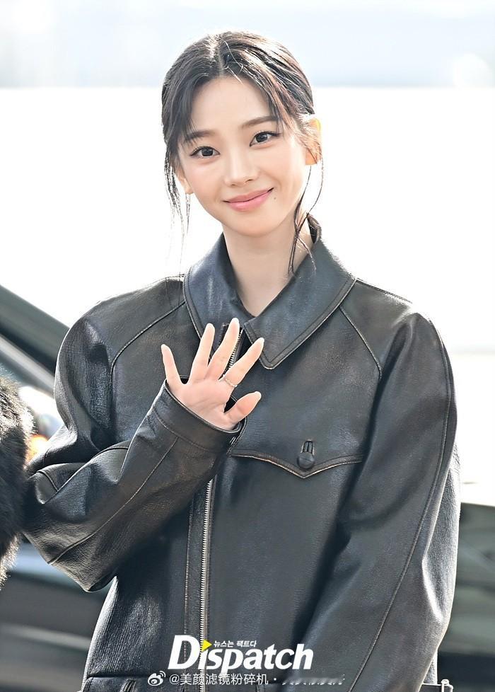 aespa柳智敏，金玟庭，宁艺卓，Giselle今日机场新闻图 