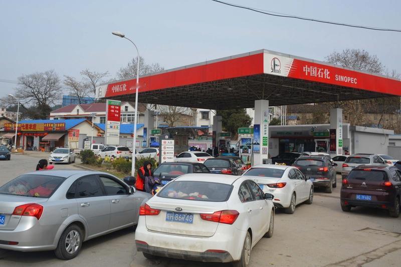 新年初七，也就是“人日”，传说女娲第七天造出了人，这天可是人类的生日。
好多地方