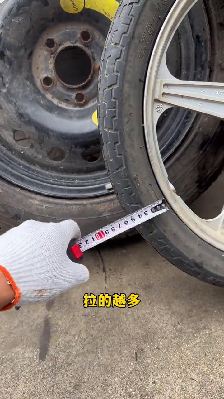 ·这个225代表轮胎的宽度，轮胎越宽车身越稳，中考公务之王。
·这个60代表轮胎