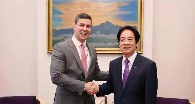 第二个立陶宛出现了？主动邀请赖清德访问，中国68年的友谊喂了狗。

圣地亚哥·佩