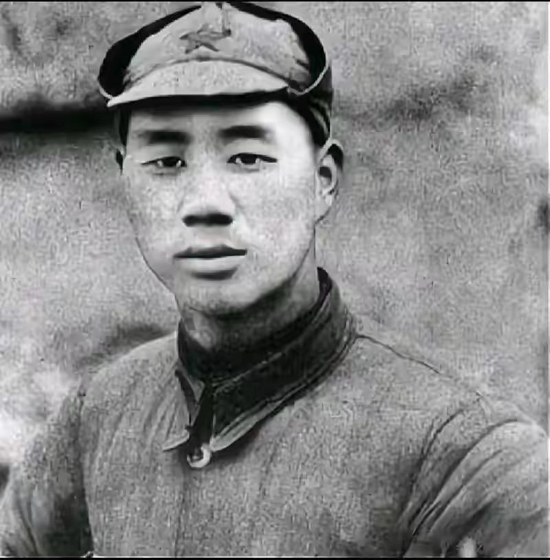 历史的长河中，总有一些瞬间凝固成永恒的丰碑，它们不靠华丽的辞藻堆砌，而是由鲜血与