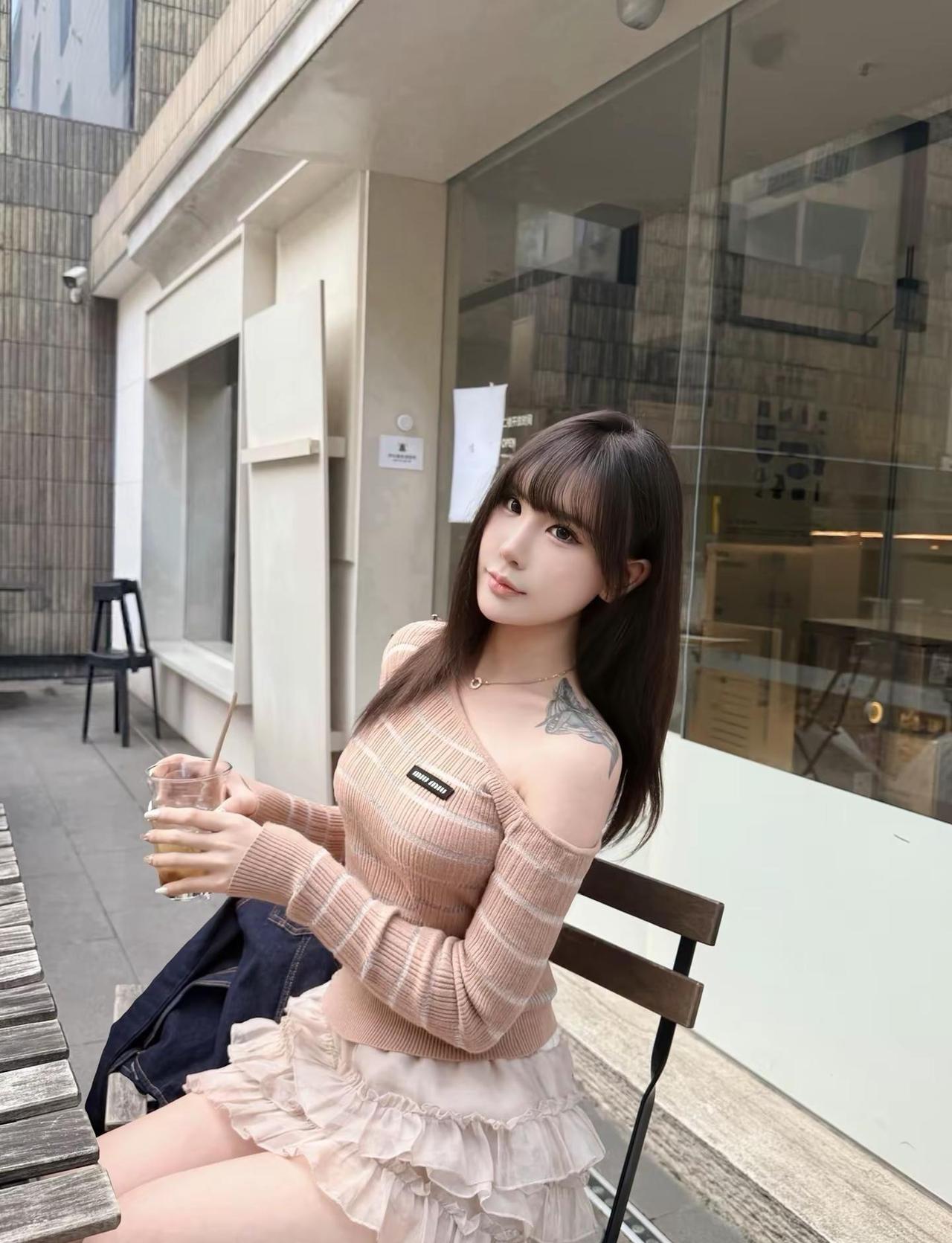 ♡： Missyo夏日穿搭 咖啡店