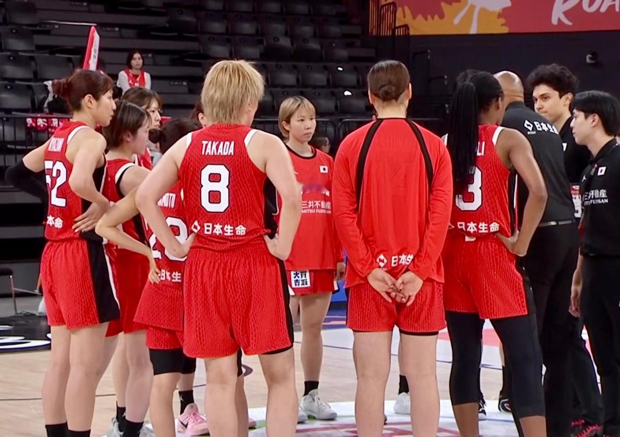 末节只得4分，日本女篮崩盘被逆转，目前已经两连败，恐怕无缘世界杯咯！

3月12