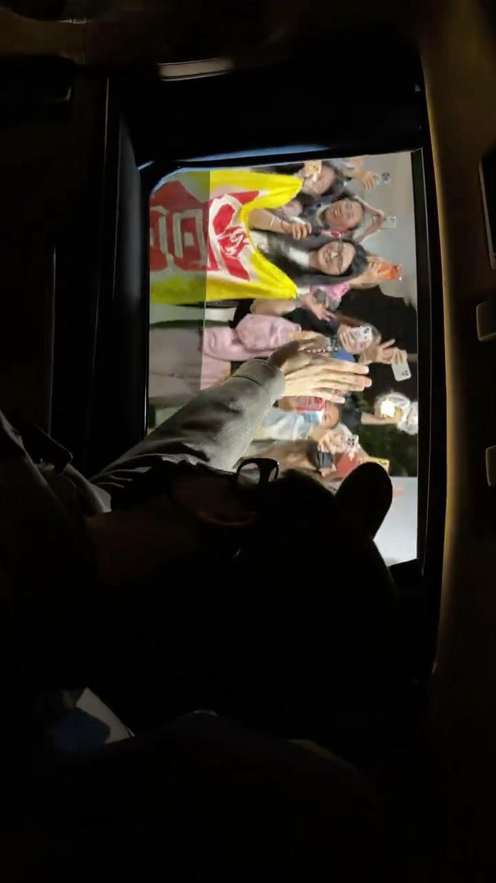 最后一幕是开窗和我们打招呼🥹🥹🥹 