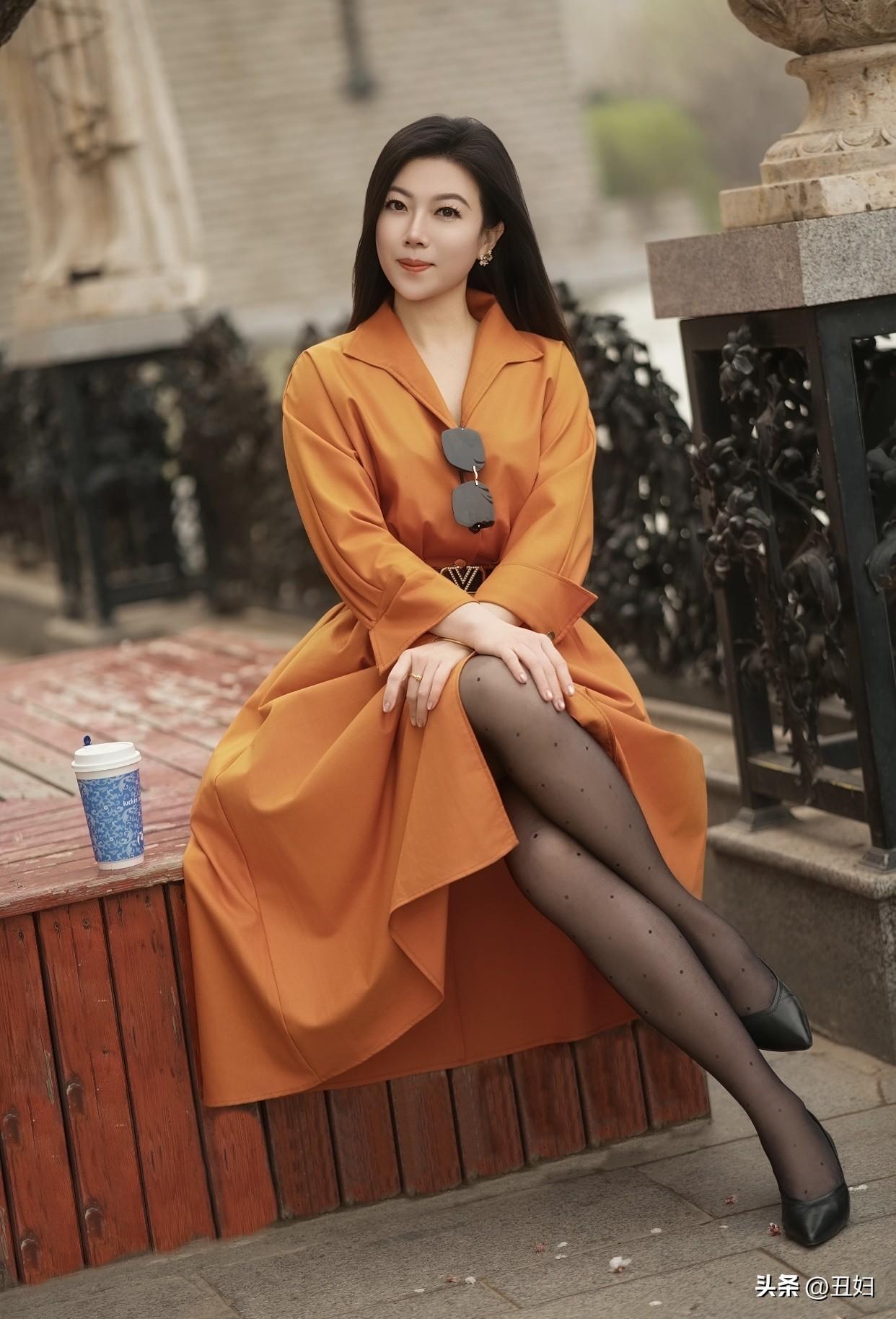 女人最美是气质还是最美的是善良?气质美的女人，就像一本精装书，从内而外散发着独特