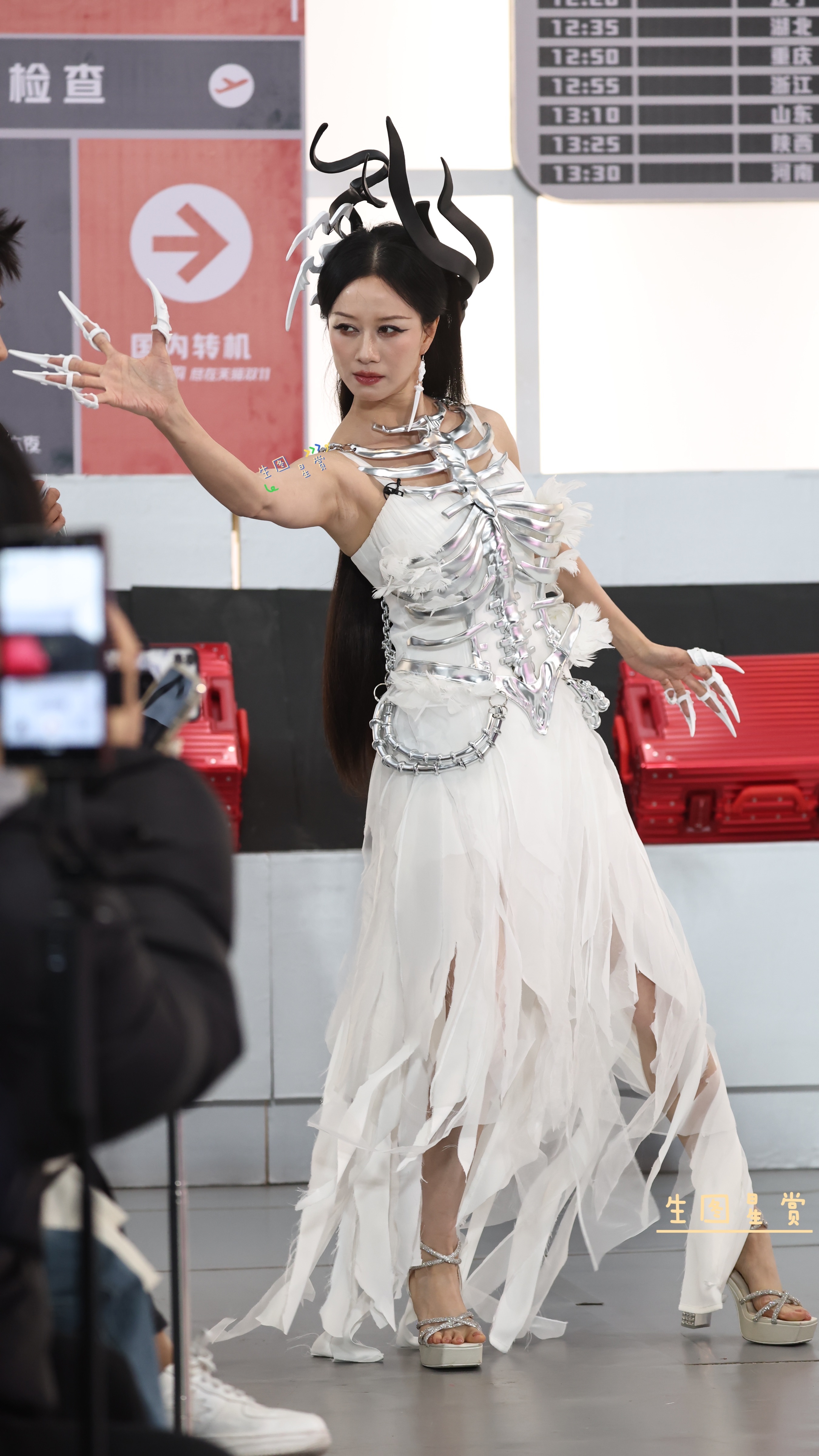 倪虹洁双11疯狂好六夜妖气足足的白骨精上线倪虹洁顶着这张脸说什么我都信了倪虹洁[