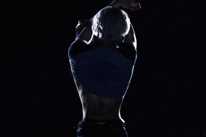 张真源我是谁张真源新歌概念 张真源我是谁，好大方啊张哥！期待新歌上线 