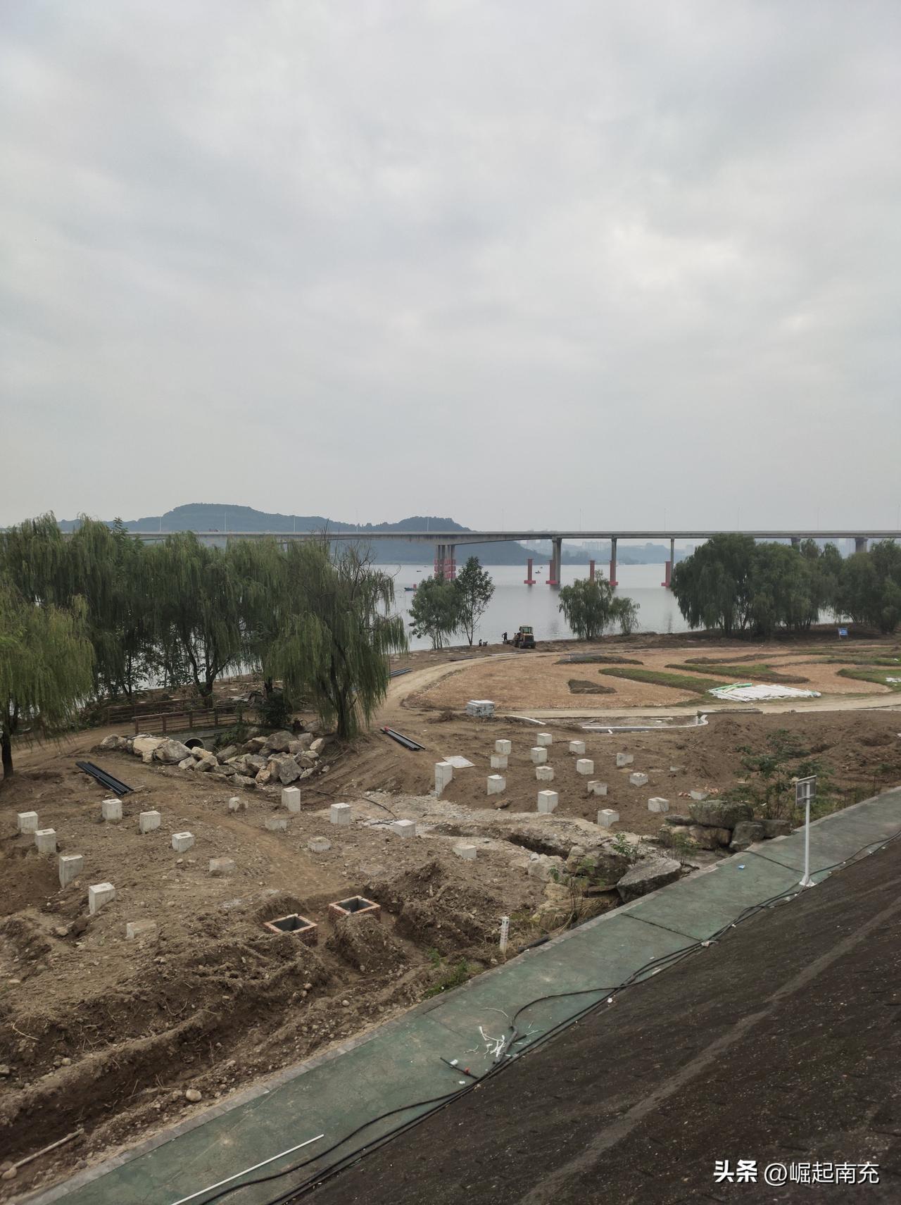 提档升级的顺庆南门坝公园