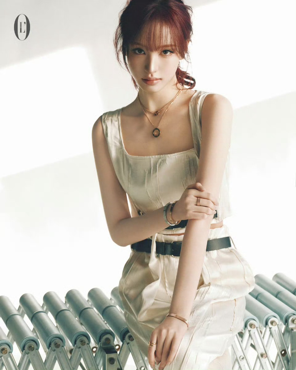 L’OFFICIEL Singapore Dec.25/Jan.26 ：金志垣正