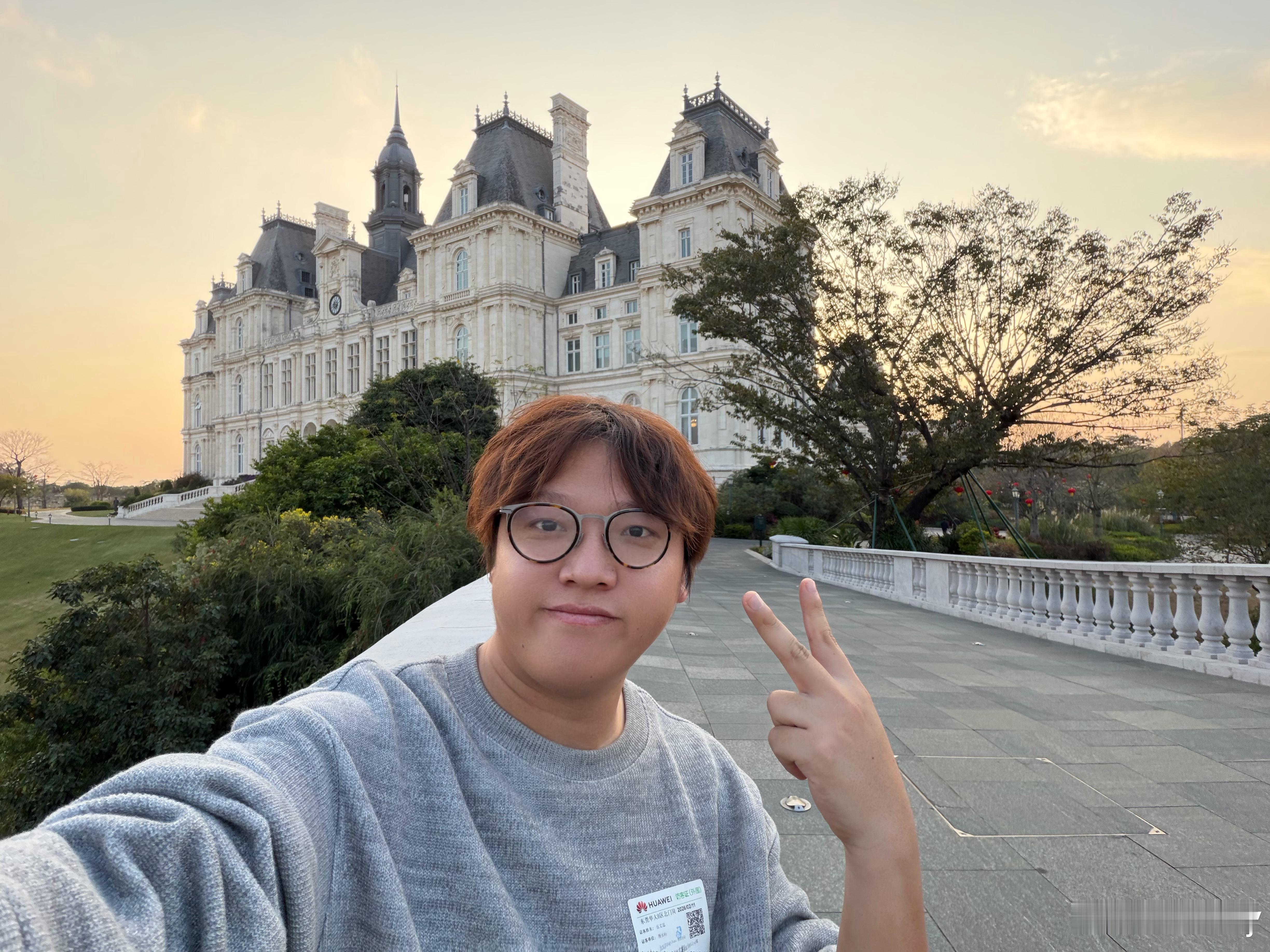 三丫坡杀青临近过年感觉时间流逝的好快还有一天拍摄就给自己放假了 东莞·华为三丫坡