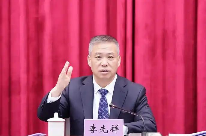 李先祥被查，一切皆在意料之中，也证实了坊间的传闻。3个月之前，李先祥被免去曲靖市