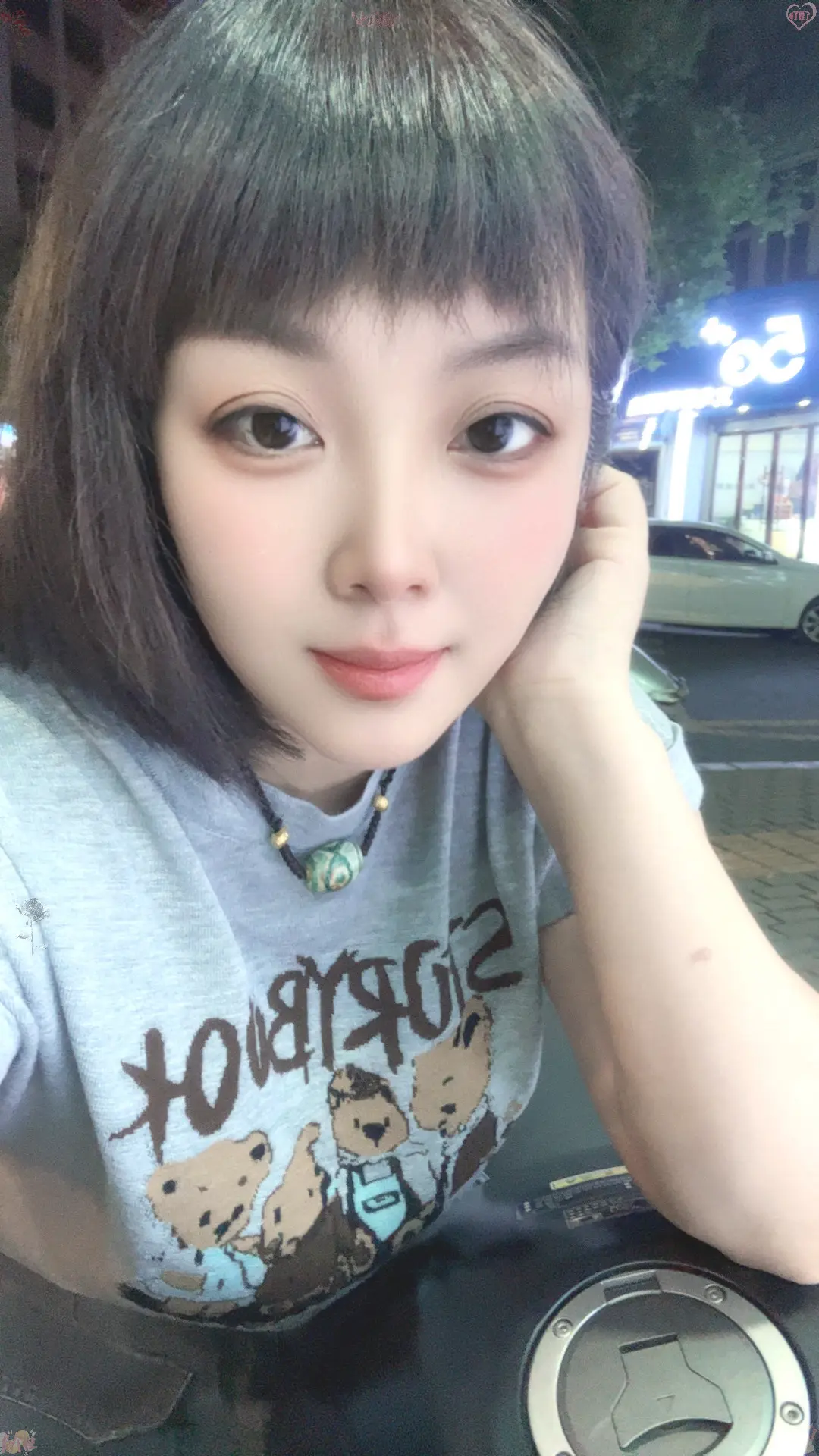 这个世上没有不带伤的人，真正能治愈你的，从来都是自己