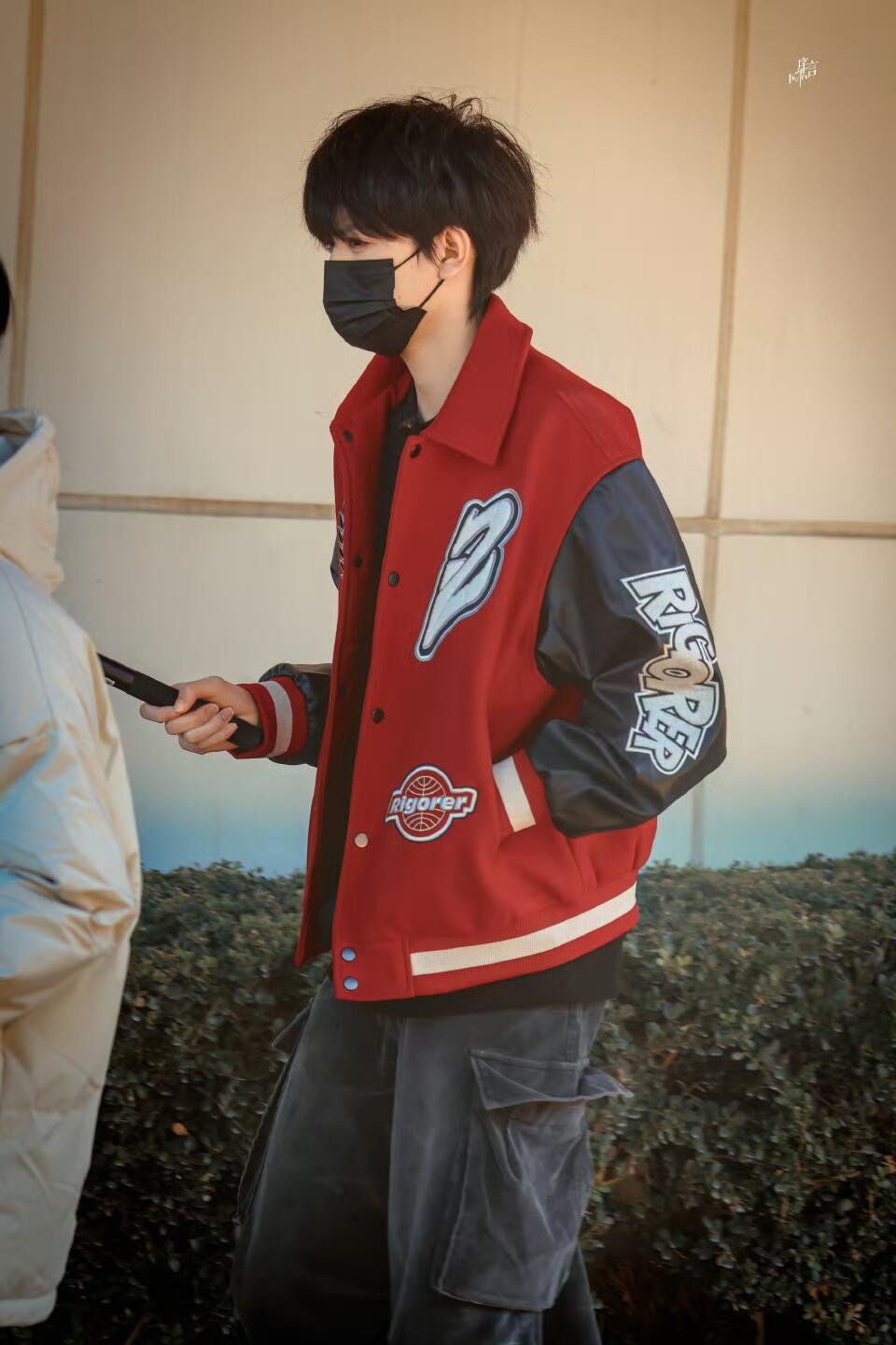 【张桂源】张桂源牛仔衣 🐉桂源北京欢乐谷外出拍摄🎡🎢🎠​​​