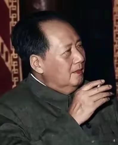 分享毛主席最霸气的语录是啥军民团结如一人，试看天下谁人抵！