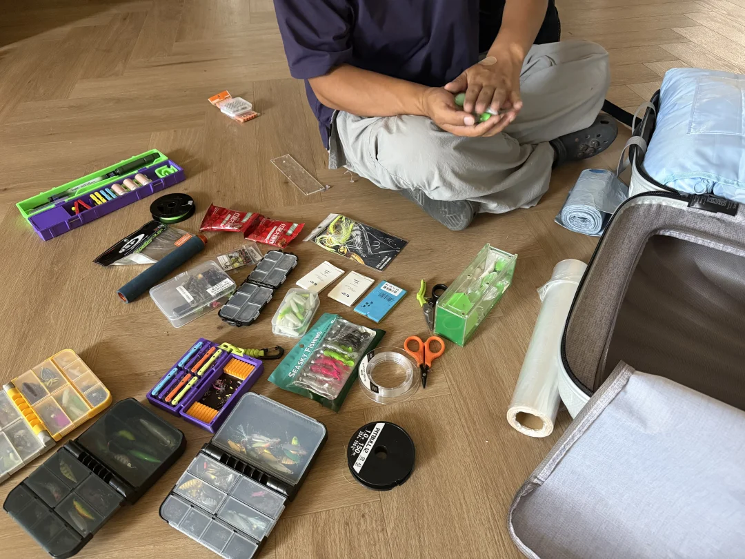 有个钓鱼的老公，我收拾全家行李，他只管渔具