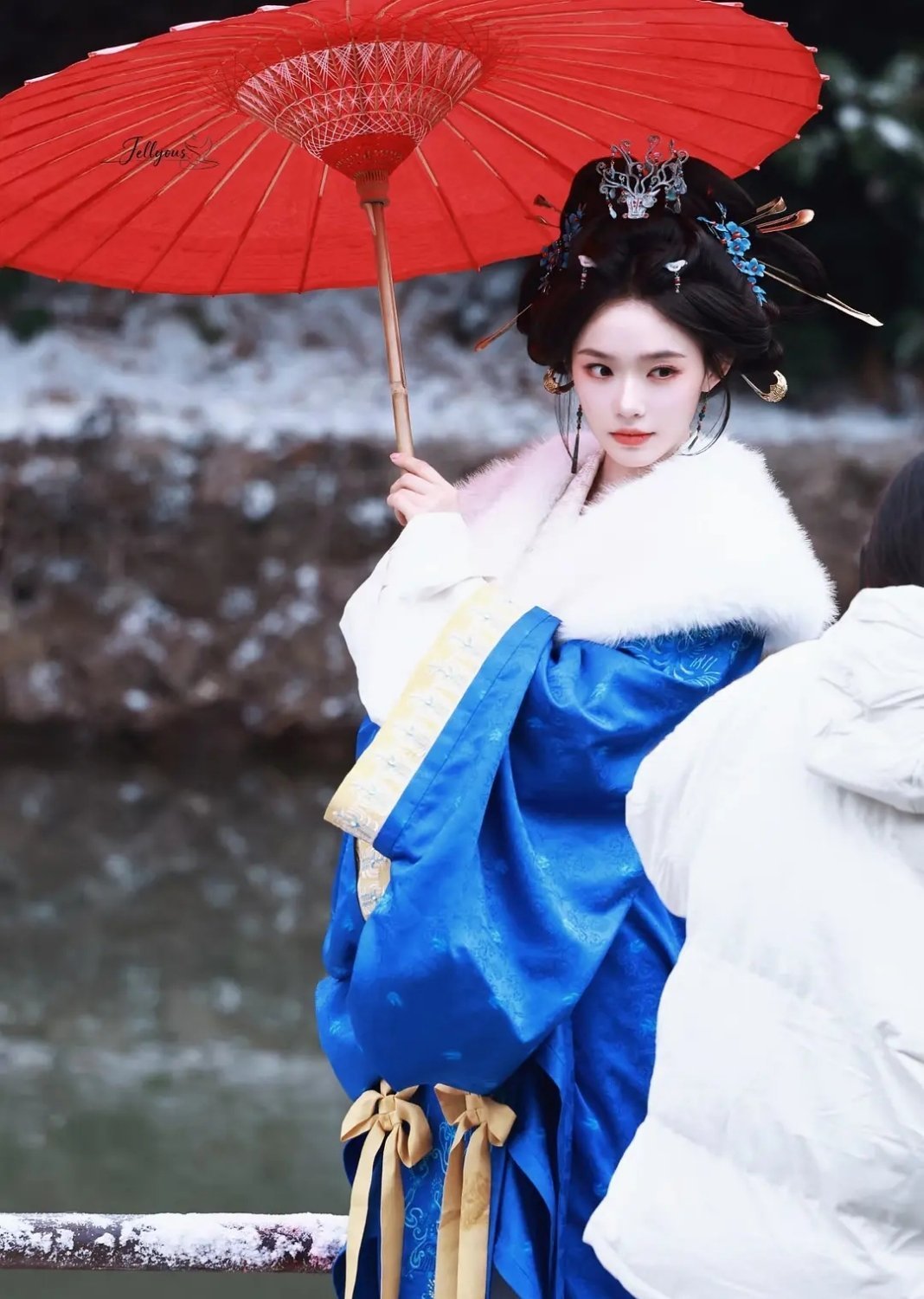  内娱战国袍颜值天花板我只认这三位鞠婧祎、陈都灵、林允，一出场就自带古风氛围感，