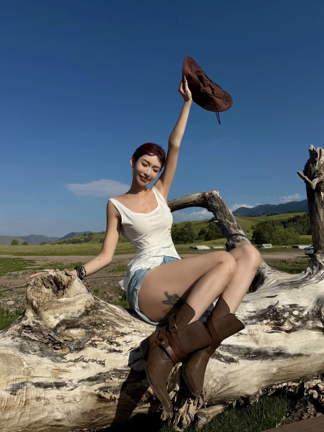 存一组松弛感草原拍照姿势🤠