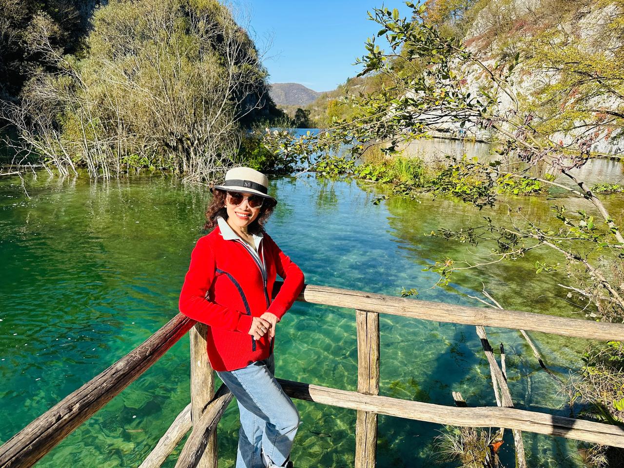 这天我们在克罗地亚十六湖国家公园游览观光，花了8个小时走完了H线路，体力经受了考