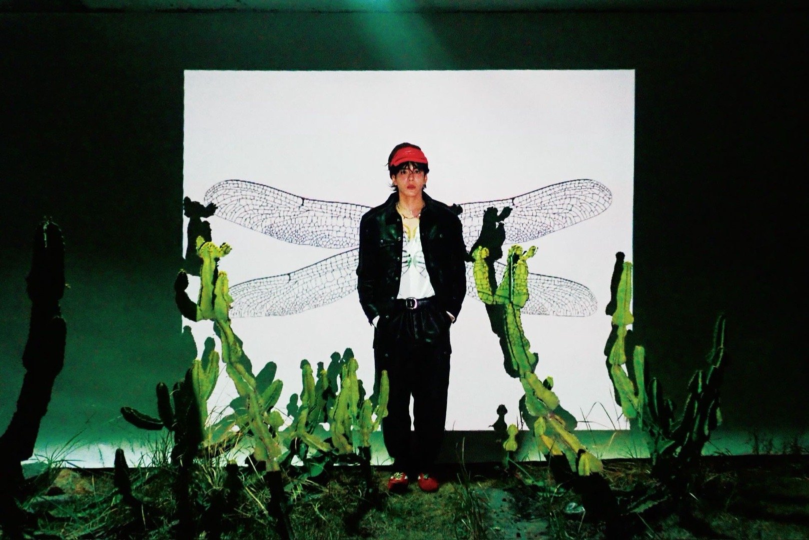 曾舜晞唱出沉溺式心碎曾舜晞粤语新歌《浆果》太戳心，“没法抱紧的你，越怕会枯，越想