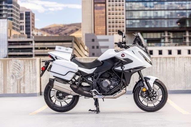 🌥️生活每天都是限量版，
努力使每一天都开心而有意义，
当你竭力拼搏之时，